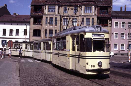 Brandenburg 166 auf dem Puschkinplatz