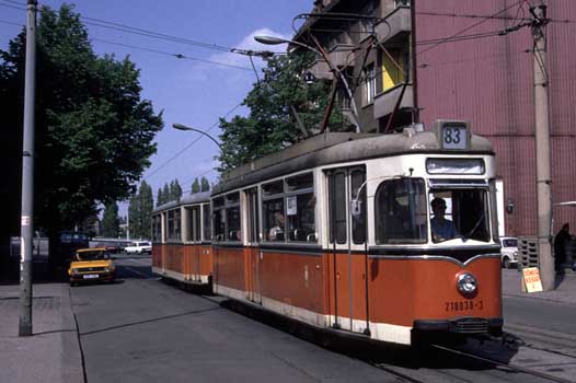 Berlin 218 038 (ex Dresden) in der Edisonstraße, 1.6.1991